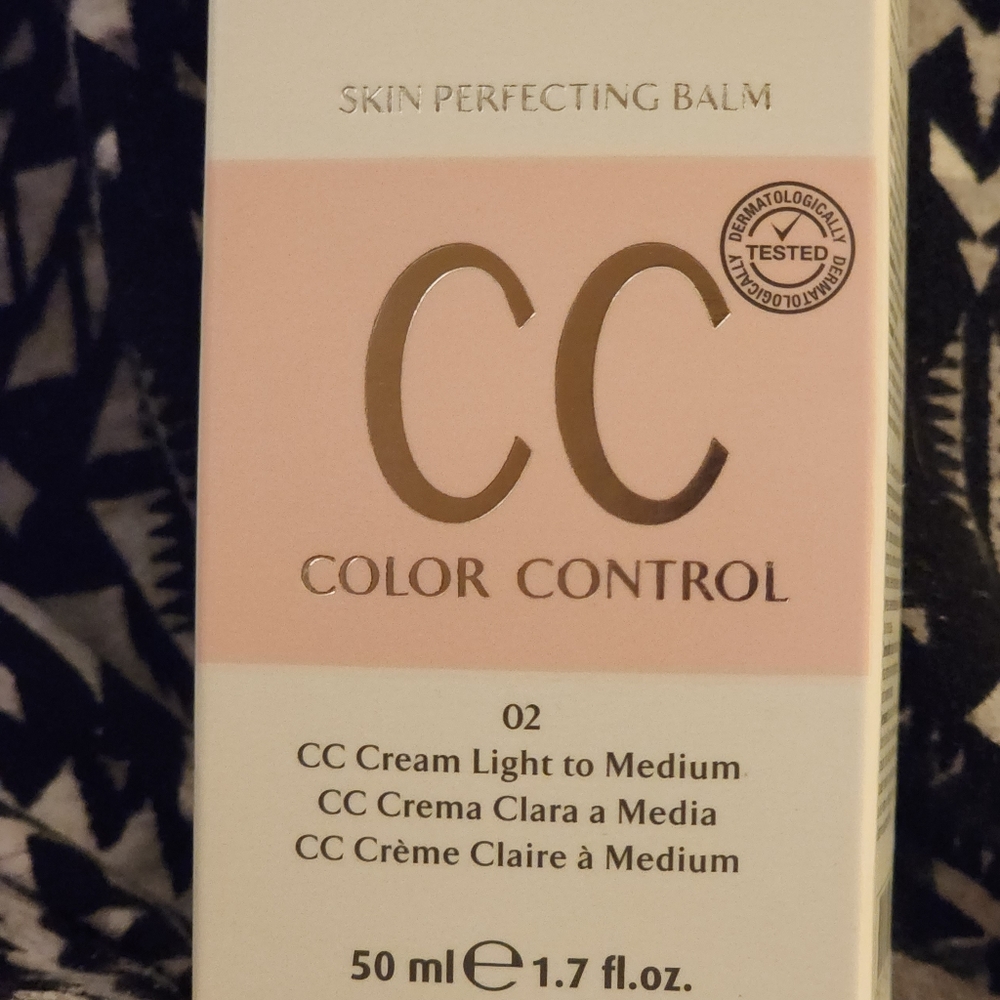 Farmasi cc cream